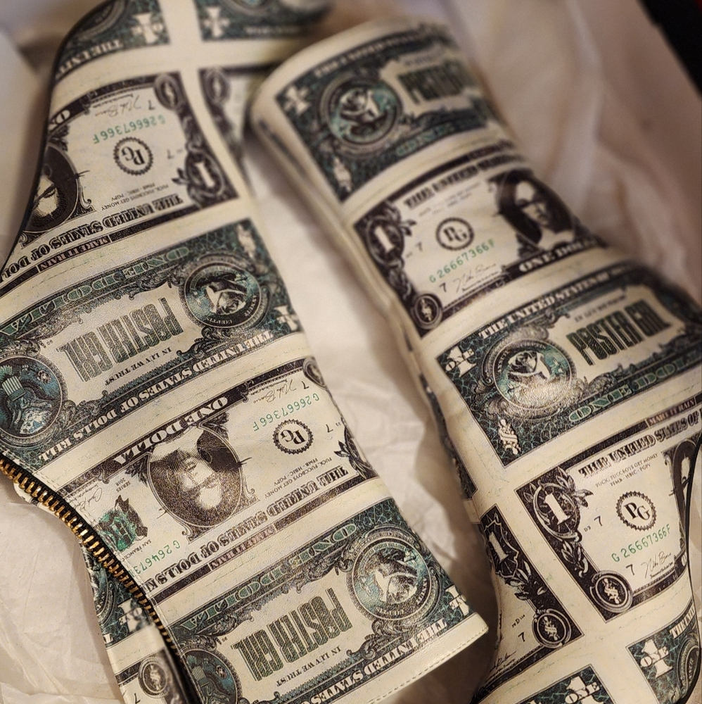 Poster Girl  Money Heels